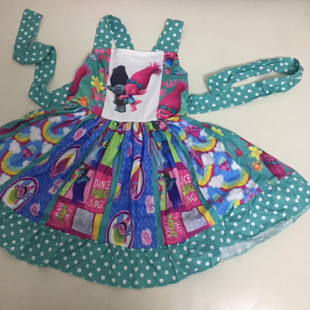 Trolls cute twirl pink green dress - Picture 3 of 5